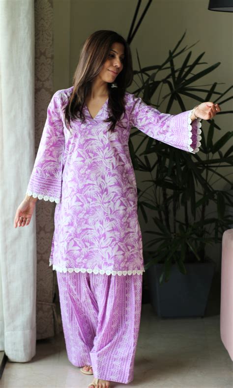 Neelofar Noor Laced Kurta & Farshi Salwaar – Baareeki
