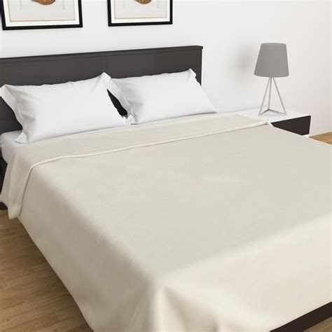 Buy Marshmallow Solid Double Blanket - Single Pc. - Polyester - 260 Gsm ...