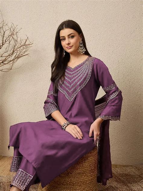 Neetu 01 Roman With Embroidery Straight Kurti Pant And Dupatta