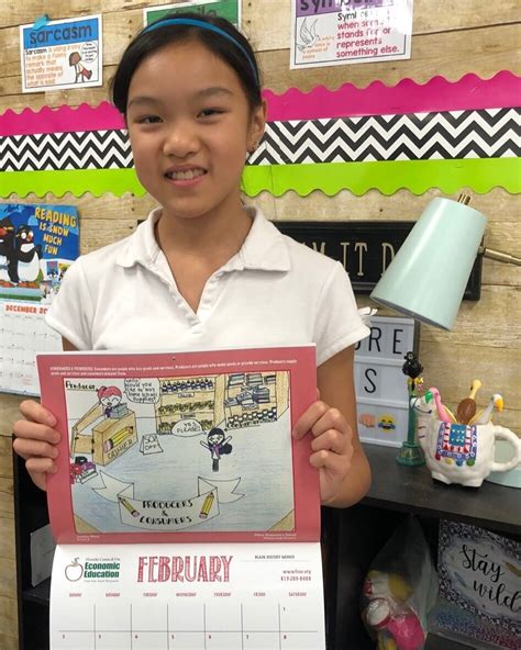 Economy Poster-Making 的图像结果