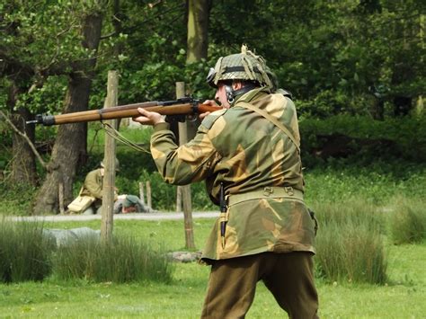 British Airborne with his No 4 Lee Enfield .303 bolt action rifle ...