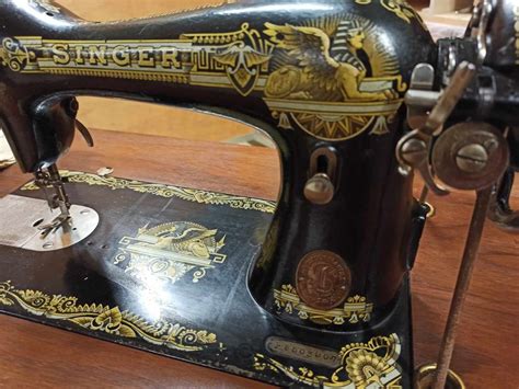 Image result for Machine Singer Ancienne Prix