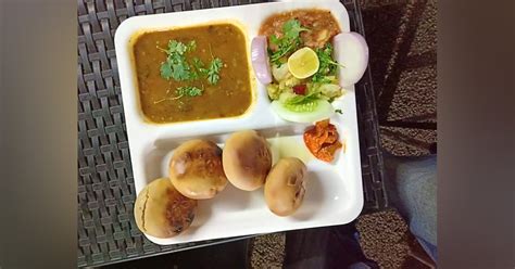 Litti Chokha At INR 49 & Veg Thalis At INR 79 At This New Eatery | LBB