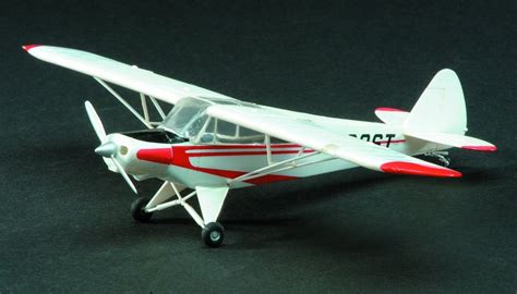 Minicraft Models Piper Super Cub 1/48 Scale : Amazon.in: Toys & Games