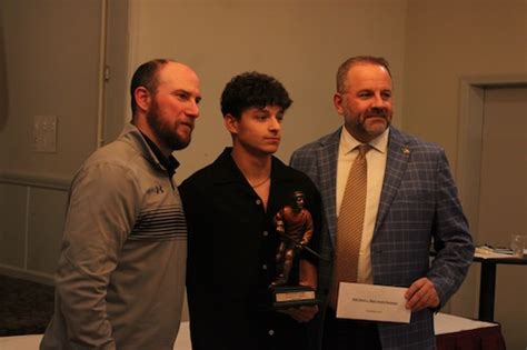 Amo ‘Betts’ Bessone Committee awards WMass hockey athletes during 59th ...