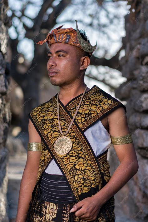 Traditional Indonesian Clothing