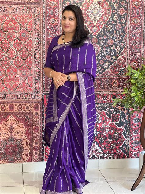 Vertical Stripe Woven Banarasi Silk Saree | DVS187