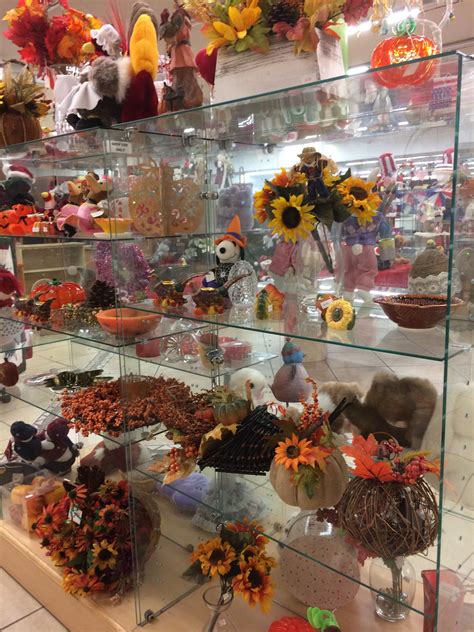 Holiday Shop – Lutheran Thrift Shop