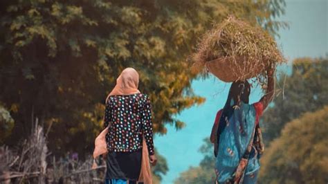 एक गंजेड़ी गांजा पी के चिल्लम दिया लहराय