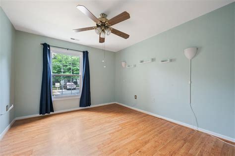 10479 Paradise Court - Manassas