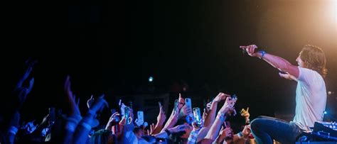 Jake Owen, Uncle Kracker in Council Bluffs, Stir Concert Cove-Harrah's ...