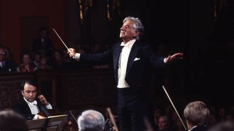 Stream Bernstein conducts Mahler: Symphony No. 2 (1974) | STAGE+
