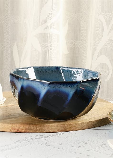 Get Leher Inky Blue Ceramic Hexagonal Serving Bowl at ₹ 1099 | LBB Shop