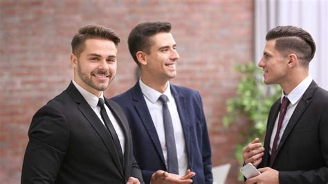 Nice Suit Man 的图像结果