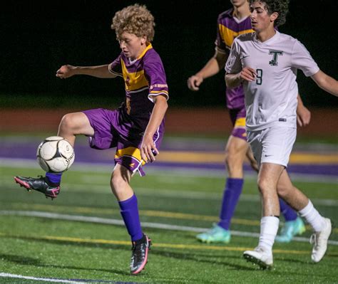 Tristan Seiber helps Boiling Springs boys soccer sink James Buchanan ...
