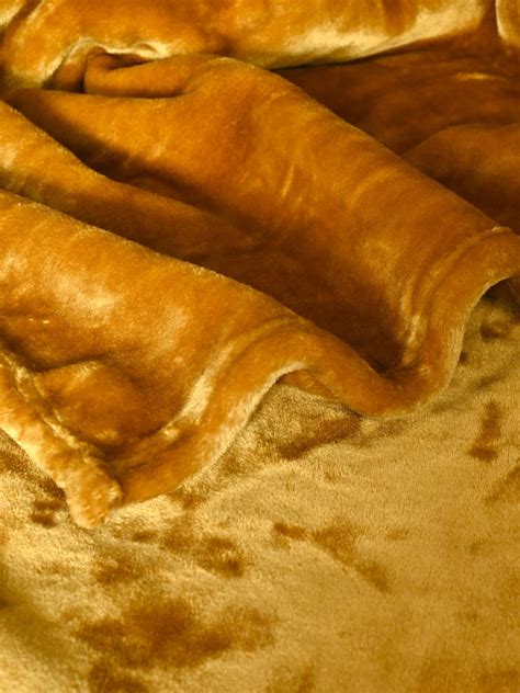 GIFT BAG | Light weight Cloudy Mink Blanket Silky-Soft | All Season Bl