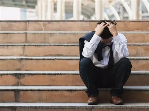 10 interviews, zero offers: Frustrated graphic designer wonders if AI ...