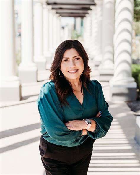 Ada Pham | The Amy Jones Group | Chandler - Gilbert - Sun Lakes Real Estate