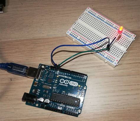 Simulateur Arduino Uno 的图像结果