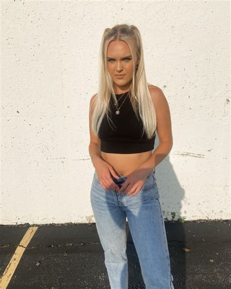 Half Up Half Down Pigtails: 15+ Cute Ways To Wear Them