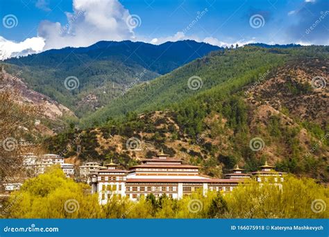 Building of the the National Assembly of Bhutan in Traditional ...