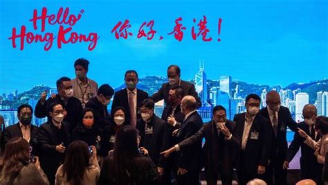 Hong Kong woos tourists with 500,000 free flight tickets, vouchers and ...