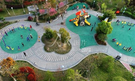 安徽庐江：“口袋公园”装满幸福-人民图片网