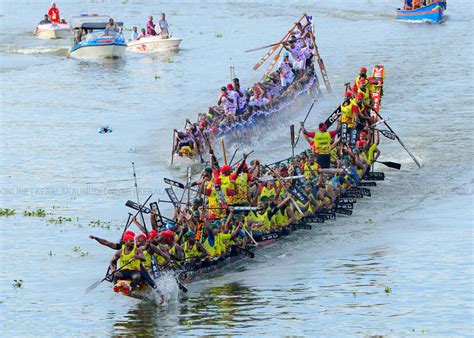 കൈനകരി പമ്പയാറ്റിൽ നടന്ന ചാമ്പ്യൻസ് ബോട്ട് ലീഗ് മത്സരത്തിൽ ഒന്നാമതായി ...