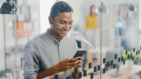 Team Building Huddle 的图像结果