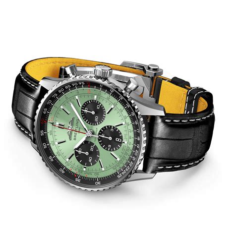 Breitling Navitimer B01 Green Dial Men 43mm