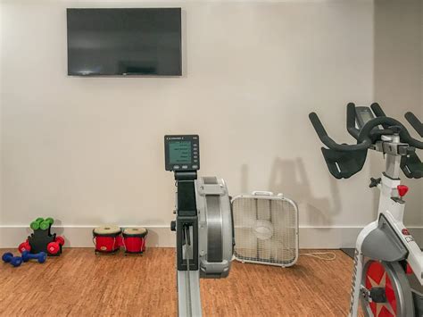 Space Exercise Room 的图像结果