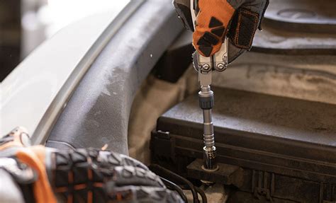 Leatherman Ratchet Driver lets multitools do the twist