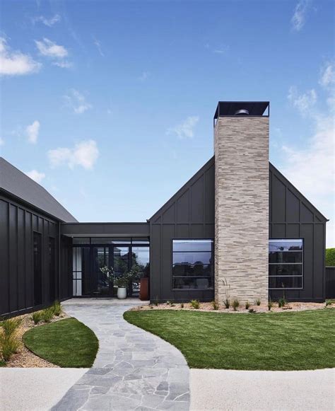 Modern Black Winter House at Joyce Sargent blog