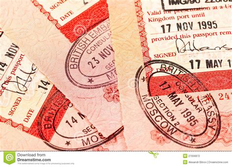 在护照的英国签证图章 图库摄影 - 图片: 27056872