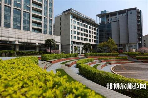 中国・上海の大学（2）上海外国語大学虹口校区 - 観光