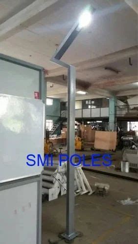 Traffic Light Pole - Gi Octagonal Pole Manufacturer from Bengaluru