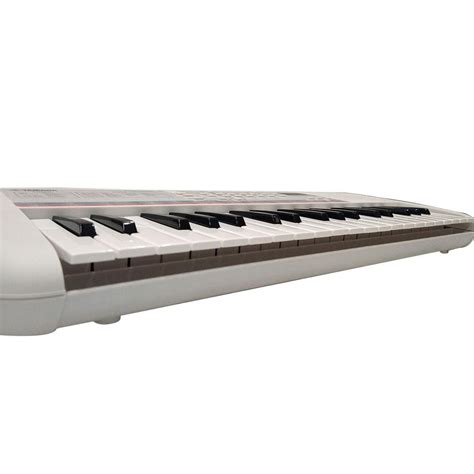 Buy Yamaha Remie PSS E30 Kids Compact 37 Key Portable Keyboard with ...