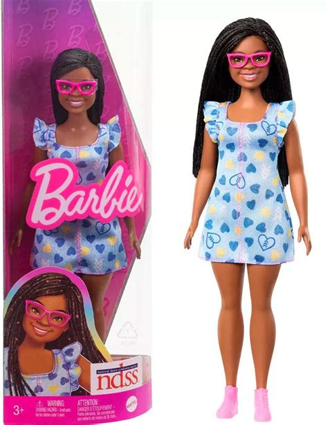 NUEVAS BARBIES | Barbie lanza la primera muñeca Barbie ciega y otra negra con síndrome de Down