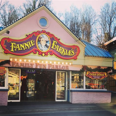 Review of Fannie Farkle's in Downtown Gatlinburg