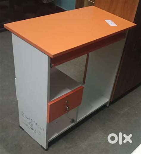 Orange white computer table brand new - Other Household Items - 1793345757