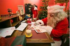 immagini casa di babbo natale arriva la casa di babbo natale mercatini di natale arezzo immagini casa di babbo natale arriva la casa di babbo natale mercatini di natale arezzo