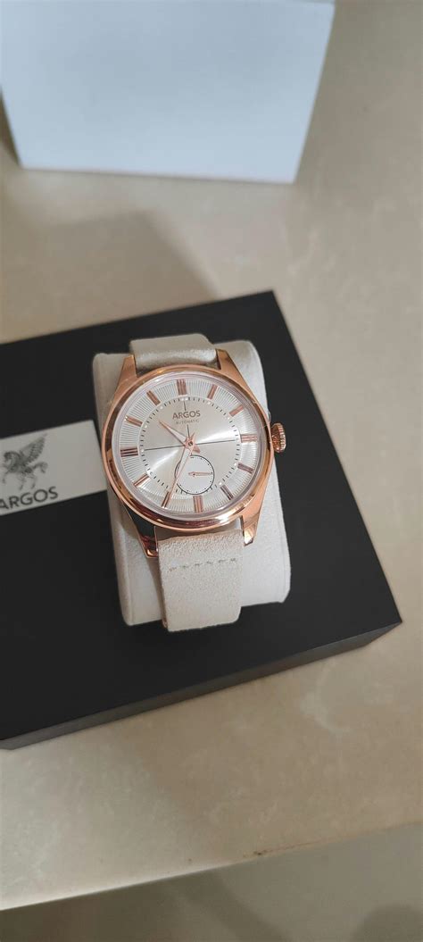 Discover the collection of premium mechanical watches by Argos.