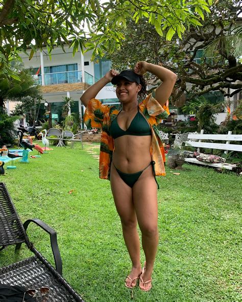 Ester silva | Final de semana 🌊☀️ | Instagram