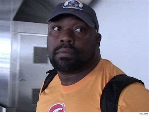 Warren Sapp Says Battery Lawsuit Is A Sham, Throw It Out & Pay Me