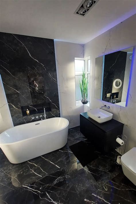 Black and White Bathroom Tiles with Marquina Nero Glossy and Staturio ...