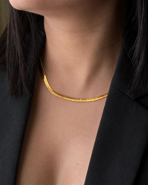 NECKLACES – Era Stories