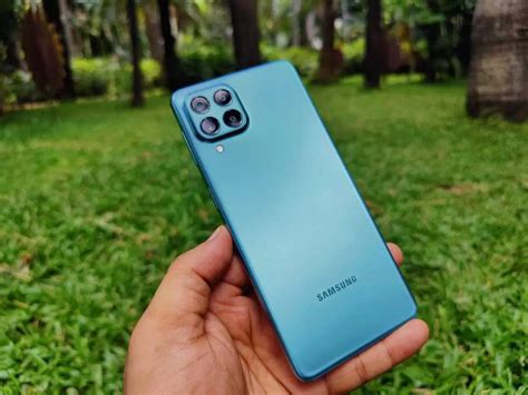 Top 5 Samsung Mobiles Under 30,000 Making Waves This December! - Cashify