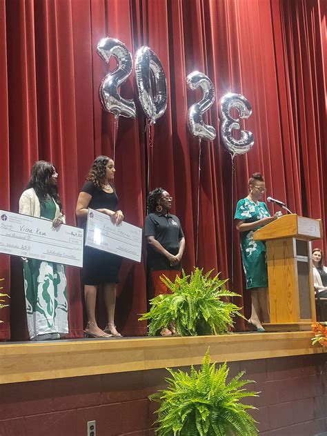 Kendall Freeman (@kendallvb73) / Twitter