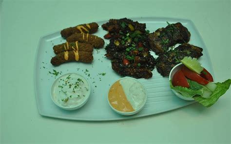 TWISTY TAILS, Chennai (Madras) - 17/38 Pycrofts Garden Rd, Nungambakkam ...