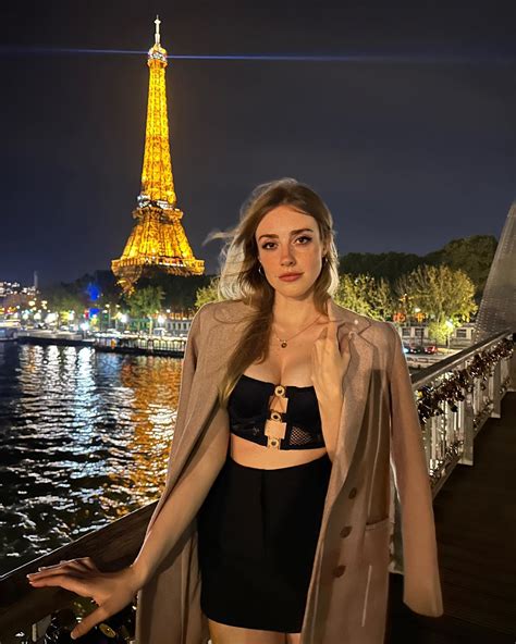 Magali Vazquez | Foto uno o dos? Los leo 🎀🌸🩰💖 | Instagram